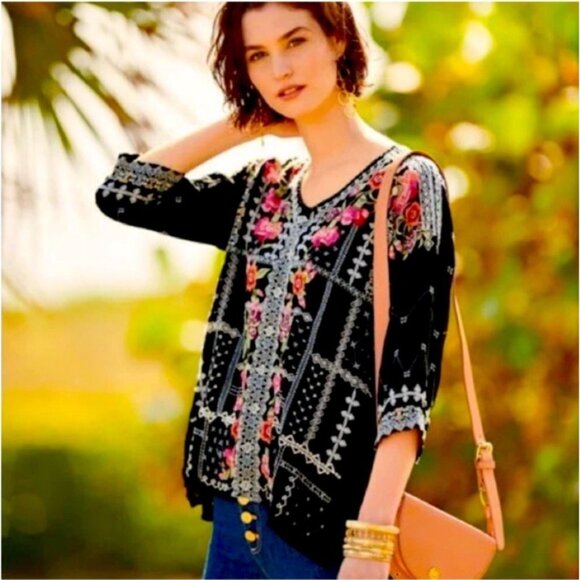 Johnny Was Carnation Floral Embroidered V-Neck Blouse Black Boho - Picture 2 of 14
